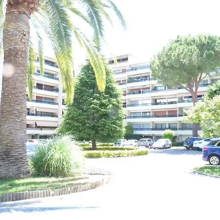 Parc Baie Des Anges 卢贝新城